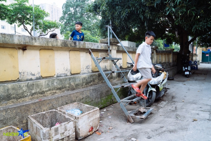 Cảnh sống thấp thỏm trong khu tập thể cũ nát 50 năm chờ ngày phá dỡ - 14