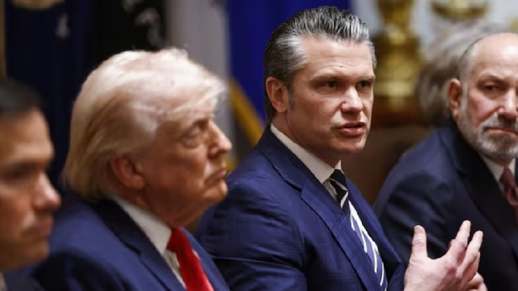 Rộ tin chấn động: Bộ trưởng chiến tranh Pete Hegseth che giấu ông Trump sự thật về cuộc chiến Iran? - 1