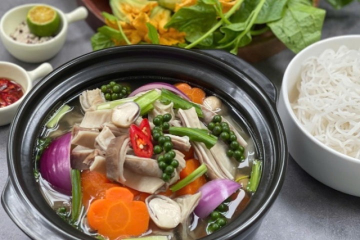 Cách làm bao tử hầm tiêu xanh giòn sần sật, nước dùng ngọt thanh