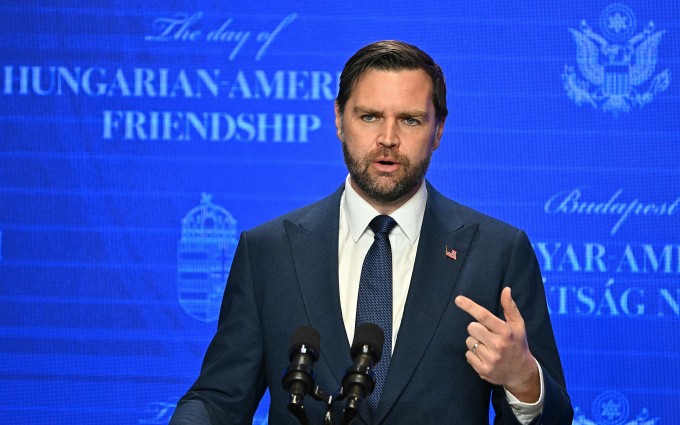 Nhà Trắng bác khả năng dùng vũ khí hạt nhân với Iran - 1