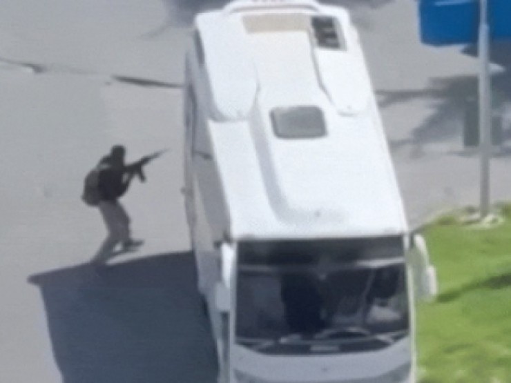 Đấu súng 10 phút trước lãnh sự quán Israel tại Thổ Nhĩ Kỳ