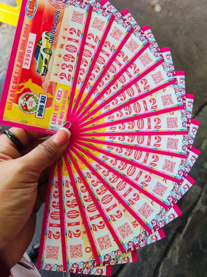 Lộ diện nhiều người trúng thưởng xổ số miền Nam vào sáng sớm 8-4 - 5