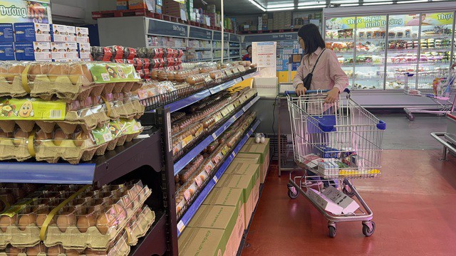 Trứng bán trong siêu thị