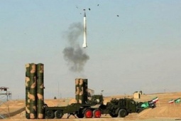 Israel tuyên bố đánh sập hệ thống phòng không S-300 của Iran