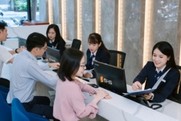 Nhân viên thu nợ ngân hàng không được chê ngoại hình, trí tuệ của khách