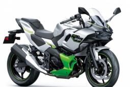 Kawasaki Z7 Hybrid 2026 giá từ 8.000 USD