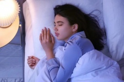 Kiểu ngủ gây hại gấp đôi thiếu ngủ thông thường