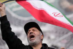 Nga, Trung Quốc và các nước khác nói gì về thỏa thuận ngừng bắn giữa Mỹ và Iran?