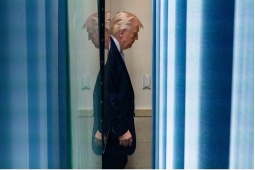 Những lần Tổng thống Trump đặt tối hậu thư cho Iran rồi tiếp tục trì hoãn