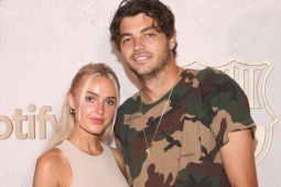 Nóng nhất thể thao trưa 8/4: Bạn gái Fritz phủ nhận tin đồn chia tay