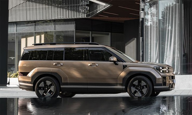 Xe có giá lên đến 1,43 tỷ đồng tại Thái Lan.