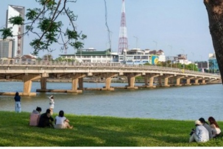 Khám phá Huế mùa đẹp nhất trong năm: Dịu mát, nên thơ và đầy cảm hứng