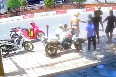 Công an Đồng Nai thông tin rõ sự thật về clip "CSGT chạy mô tô cầm gậy đuổi theo đánh người vi phạm”