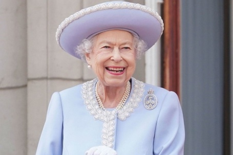 Món tráng miệng Nữ hoàng Anh yêu thích gây 'bão' mạng