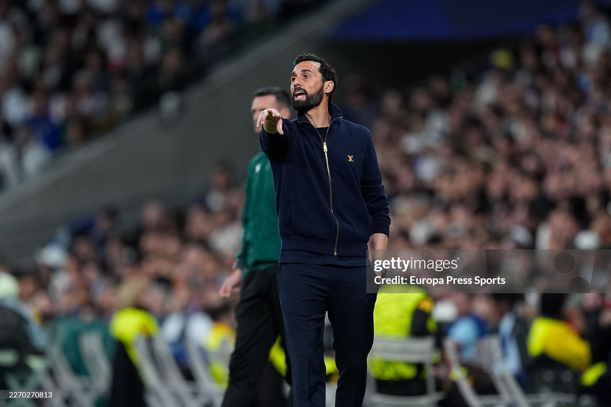 Arbeloa đòi trọng tài phải phạt thẻ đỏ với Johnathan Tah