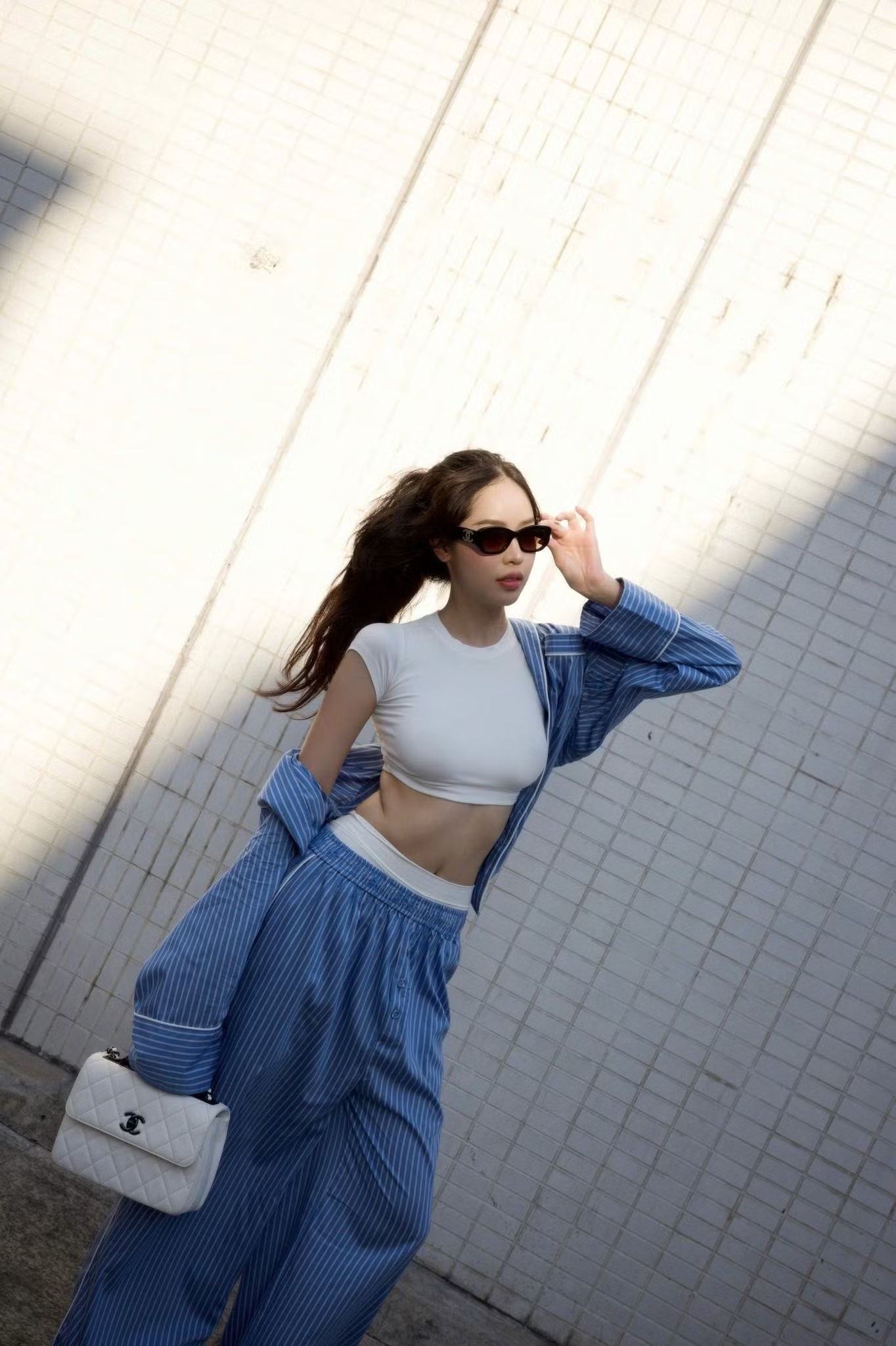 Phong cách thời trang đời thường trẻ trung, năng động của Hoa hậu Thanh Thủy - 12