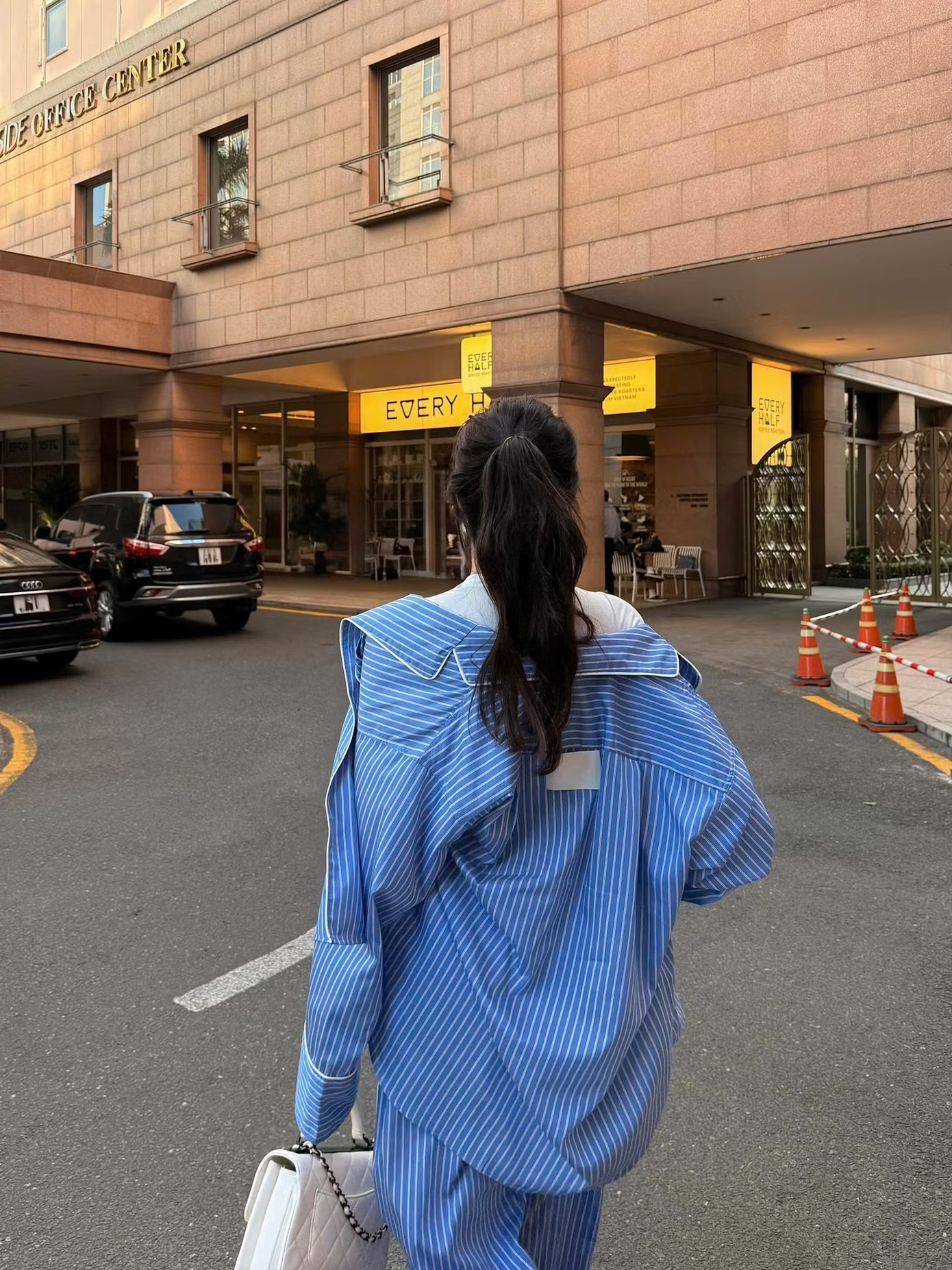 Phong cách thời trang đời thường trẻ trung, năng động của Hoa hậu Thanh Thủy - 11