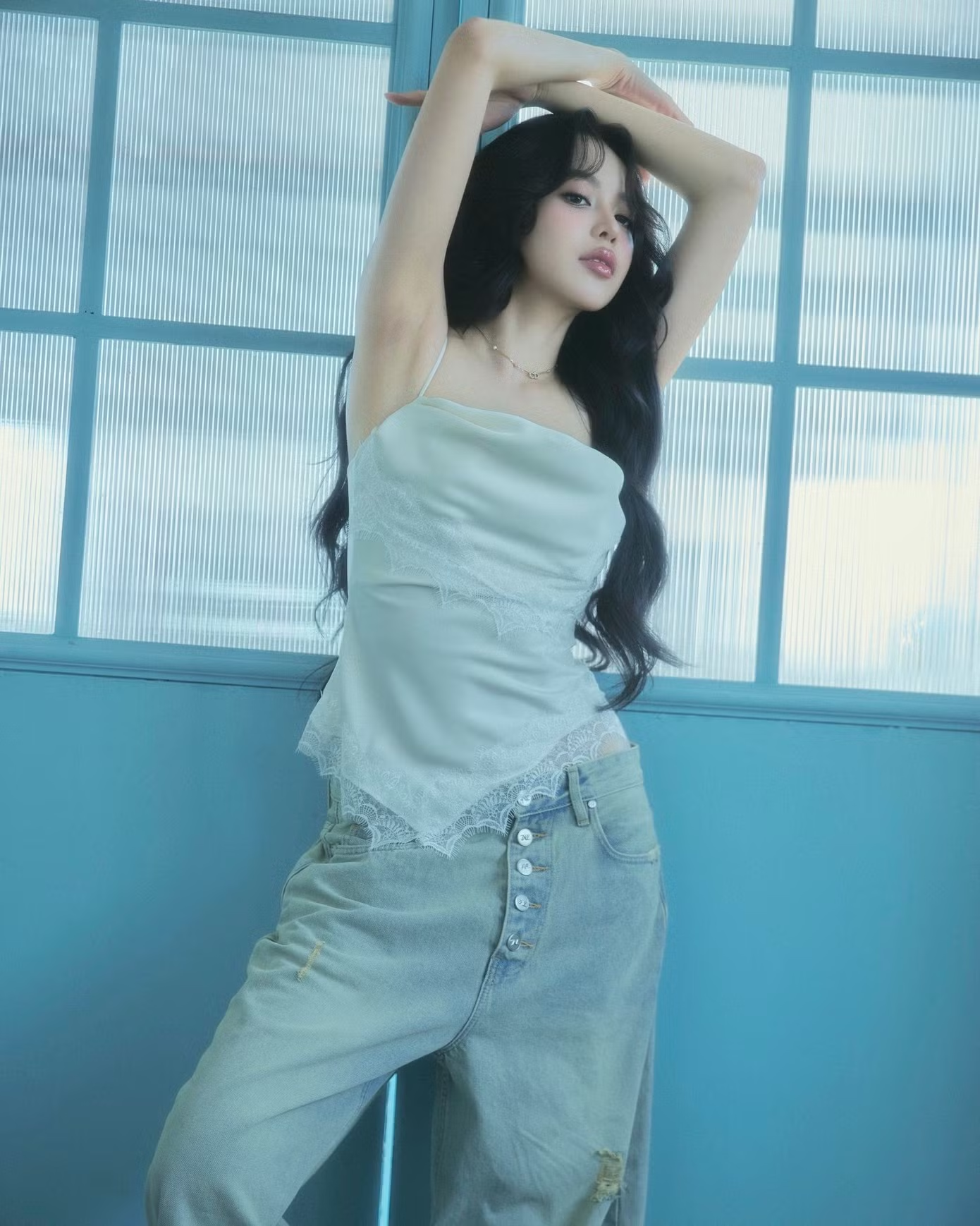 Phong cách thời trang đời thường trẻ trung, năng động của Hoa hậu Thanh Thủy - 5