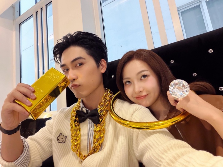 Ảnh sao 9/4: Lê Phương kỷ niệm 10 năm gặp ông xã kém tuổi - 11