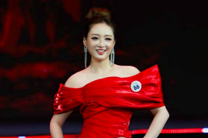 Học vấn ấn tượng của nữ MC quen mặt trên VTV vừa đăng quang Á hậu