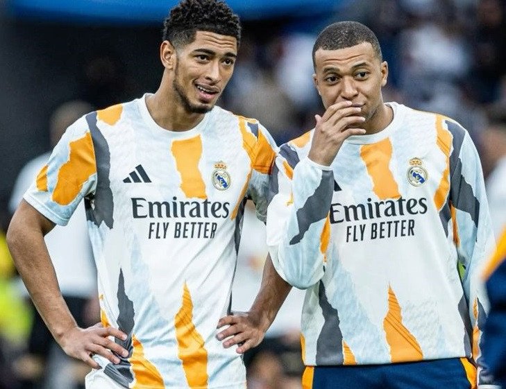 Arbeloa không dễ quản lý phòng thay đồ Bernabeu. Mbappe được cho cũng không hài lòng Arbeloa. Ảnh: Madrid Zone