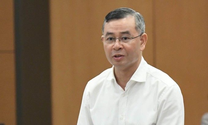 Bộ trưởng Tài chính Ngô Văn Tuấn tại phiên họp của Ủy ban Thường vụ Quốc hội sáng 9/4. Ảnh: Đại biểu Nhân dân