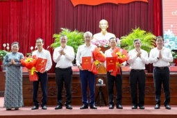 Công bố quyết định của Ban Bí thư Trung ương Đảng về công tác cán bộ