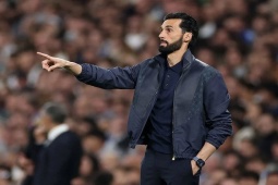 Vừa thua Bayern Munich, Real Madrid bị rộ tin HLV Arbeloa cãi nhau với học trò