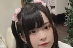 Nữ ca sĩ qua đời ở tuổi 26