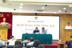 Bộ Công Thương nêu lý do vì sao điều hành giá xăng dầu vào nửa đêm?