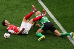 Video bóng đá Braga - Real Betis: Penalty giải cứu, Antony tiếc nuối phút bù giờ (Europa League)