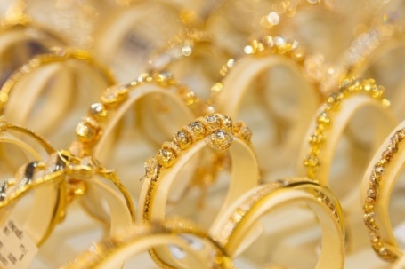 Giá vàng hôm nay 9/4: Quay đầu lao dốc