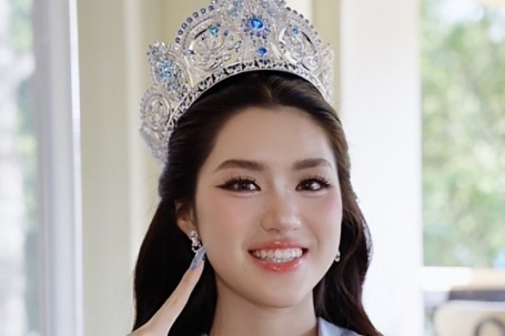 Hoa hậu Phương Oanh: 'Tôi tự học các kỹ năng để thi nhan sắc'