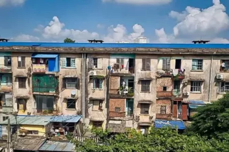 Tận thấy cuộc sống người dân tại các khu chung cư ‘chờ sập’