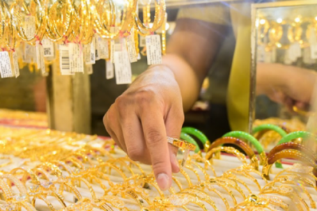 Chốt giá vàng hôm nay ngày 9/4 quay đầu giảm cực mạnh