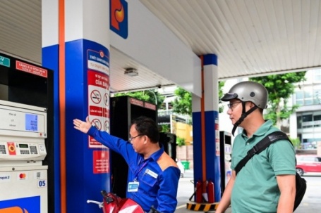 Giá bán xăng E10 hôm nay là bao nhiêu, từ tháng 5 chỉ còn 1 loại xăng?