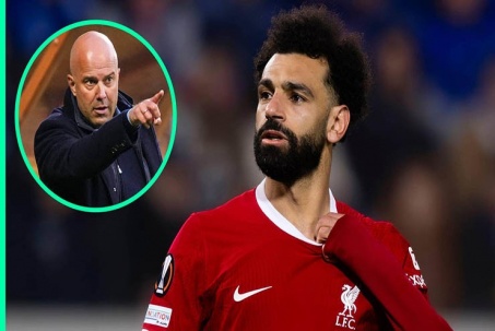 Salah bị bỏ rơi ở trận thua của Liverpool, "kìm nén" để tránh bão dư luận