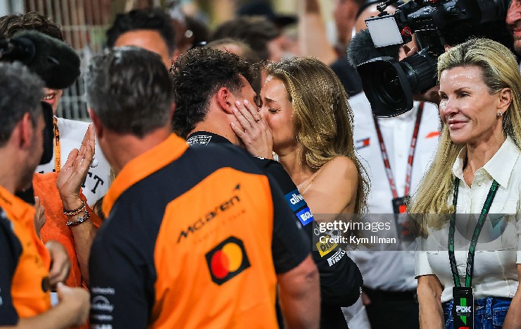 Tin đồn chia tay bị xóa bỏ sau loạt dấu hiệu rõ ràng