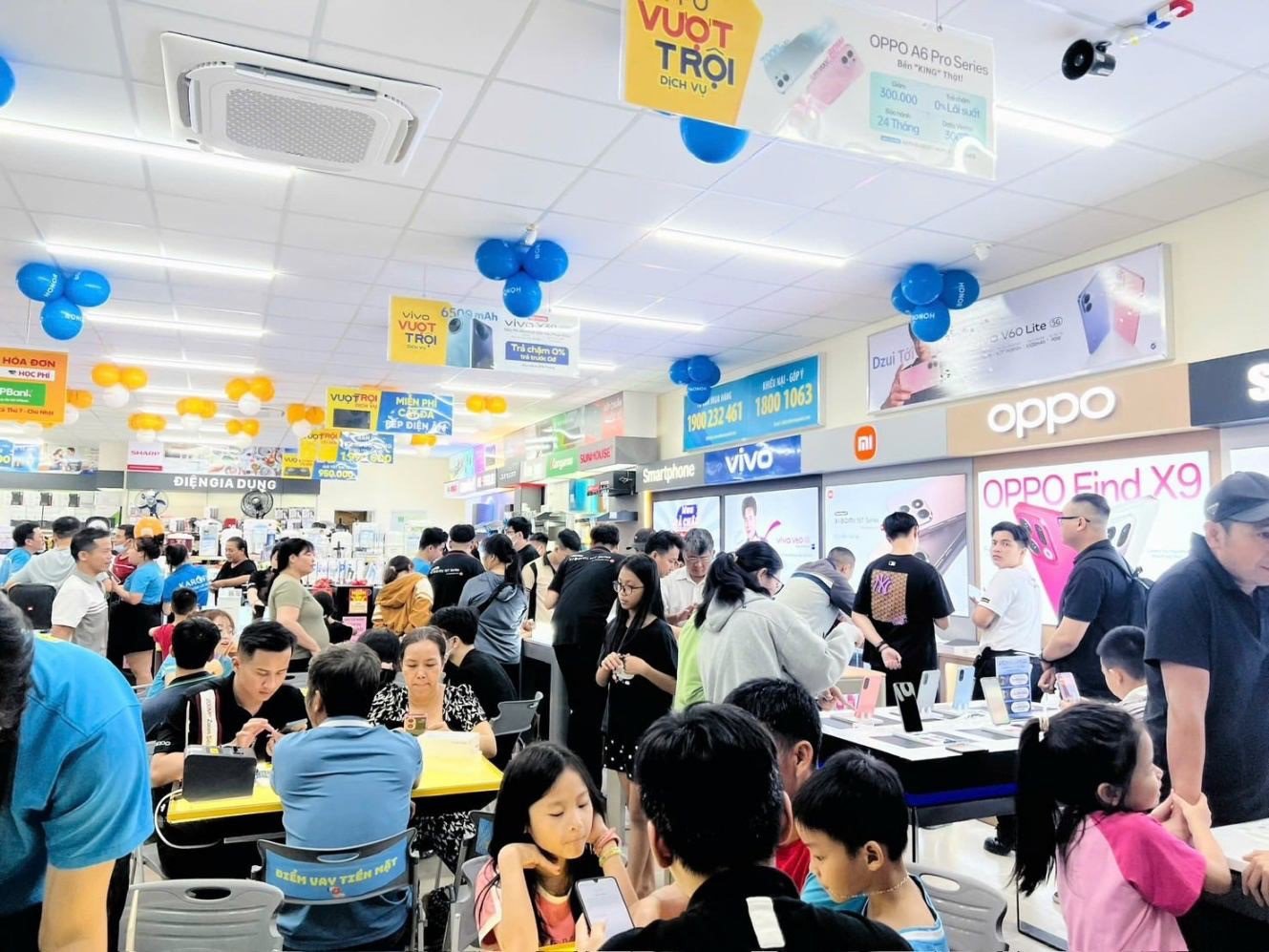 Việc gửi lời mời khách hàng cùng đồng hành trong quá trình đổi mới thương hiệu như một lời tri ân, cũng là lời cam kết rằng mọi thay đổi đều bắt nguồn từ chính nhu cầu và cảm xúc của người Việt