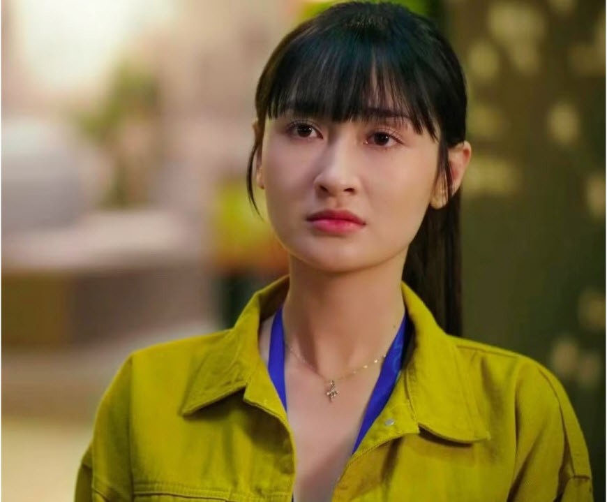 Trang là cô gái tham vọng, nhưng lại thiếu trải nghiệm cuộc sống.