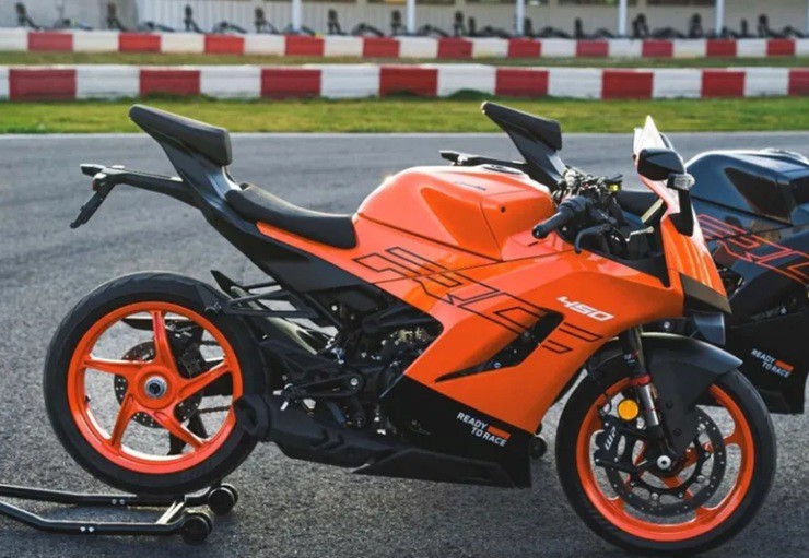 KTM RC450 2026 “lột xác” với động cơ 2 xi-lanh, giá gây bất ngờ - 4