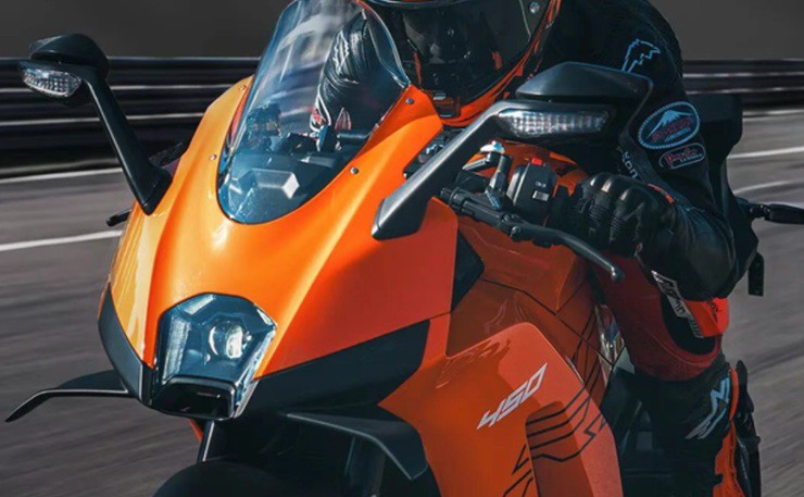 KTM RC450 2026 “lột xác” với động cơ 2 xi-lanh, giá gây bất ngờ - 2