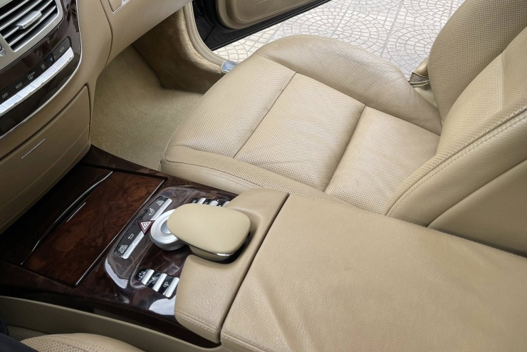 Xe doanh nhân Mercedes-Benz S500 15 năm tuổi giá rẻ ngang Toyota Vios mua mới - 8