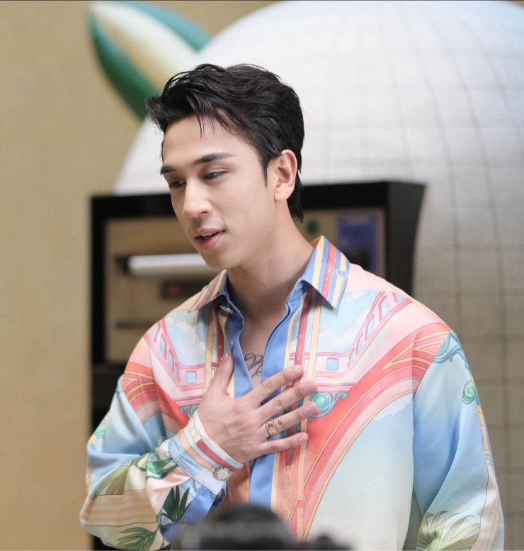 Đại diện Dương Edward thông báo khẩn về tình trạng sức khỏe của nam ca sĩ. Ảnh: FBNV