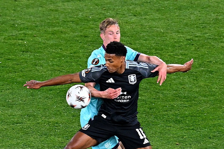 Video bóng đá Bologna - Aston Villa: Cú đúp ngôi sao, đặt một chân vào bán kết (Europa League)