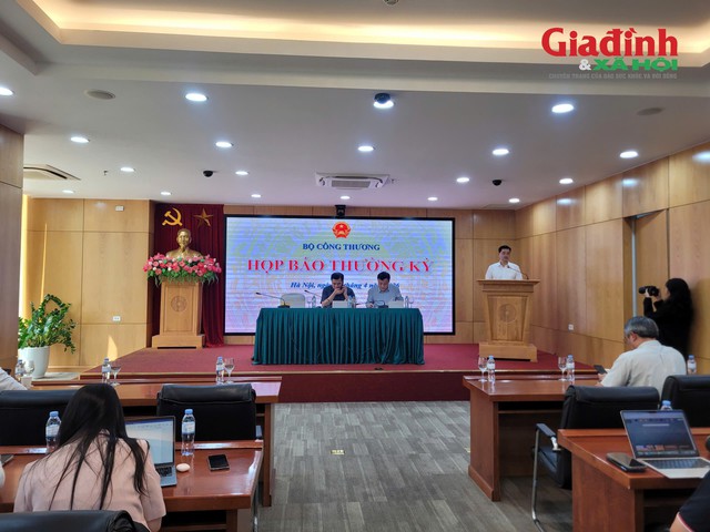 Toàn cảnh buổi họp báo thường kỳ quý I/2026 của Bộ Công thương. Ảnh: Bảo Loan