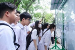 Tỉ lệ chọi lớp 10 Hà Nội 2026 tăng mạnh: Phụ huynh, học sinh “cân não” chọn nguyện vọng, Nhà trường tư vấn chiến lược