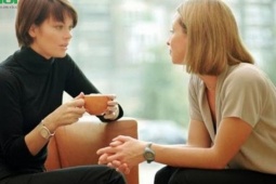 5 thói quen giao tiếp đang âm thầm 'nâng tầm' bạn mà không hề hay biết