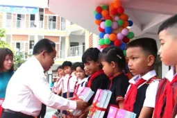 Xã đầu tiên trên cả nước cung cấp sách giáo khoa miễn phí