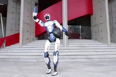 Robot hình người Trung Quốc giá siêu rẻ sẵn sàng "lên sàn" toàn cầu